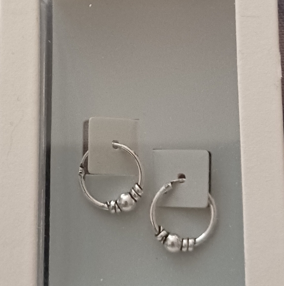 I AM STERLING SILVER BOHEMIAN 1/2 INCH ETCHED HOOP - Picture 2 of 4